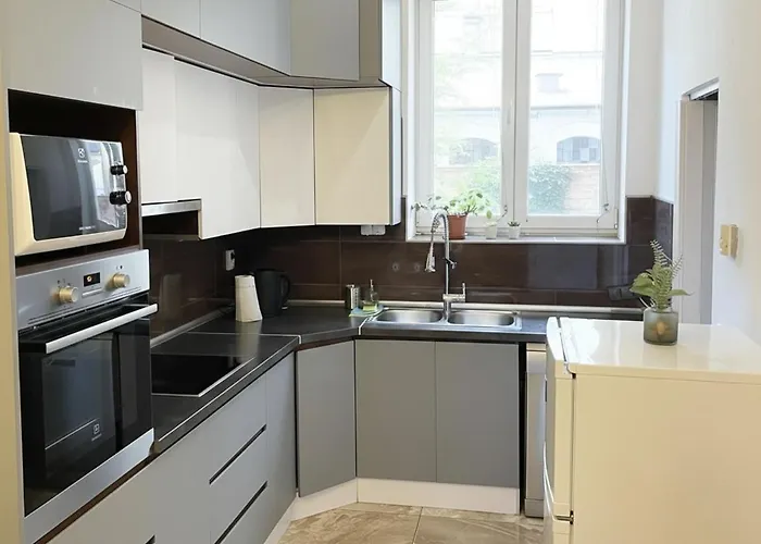 & River Apartment